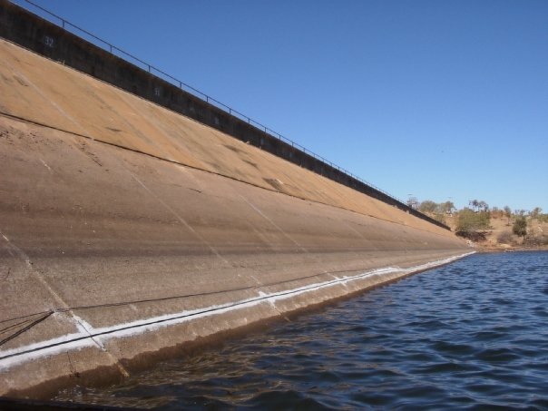 20*30mm Bentonita y bitúmen de hinchazón de las tiras de retención de agua con barras de retención de agua de la red metálica 2