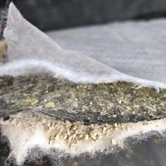 Geotextil de bentonita para el revestimiento de estanques Bentonita natural de sodio revestimiento de arcilla geosintética 5