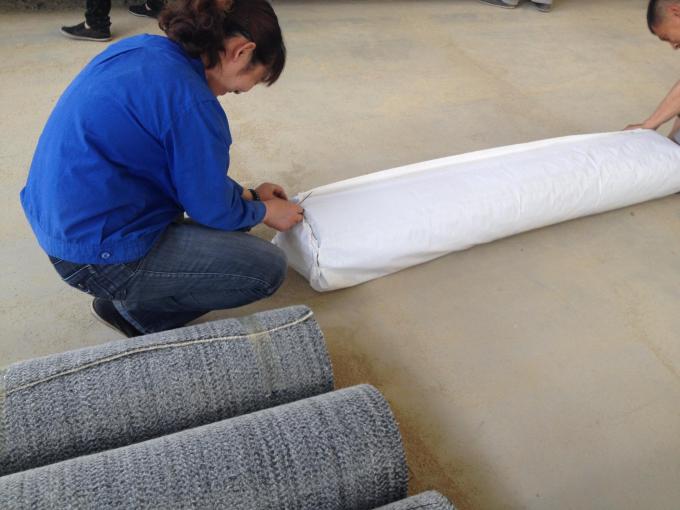 GCL15mm 180g No tejido 11000g Granula de bentonita 125g Tejido de tela de arcilla geosintética para impermeabilización 11